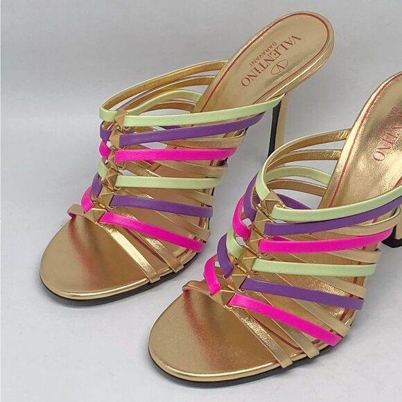 Valentino Garavani rockstud strappy 100mm stiletto mules - Picture 5 of 13